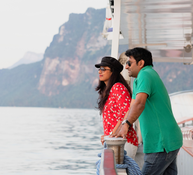 Lucerne: Lake Lucerne 1-hour Discovery Cruise 5xxgBrk1