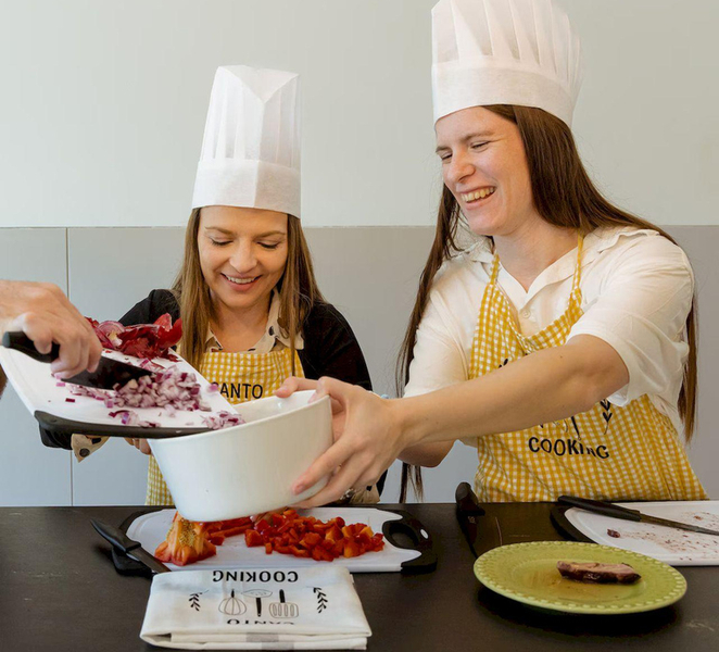 Chef Led Porto Market Tour & Portuguese Tapas Class + Wine CB49nKy5