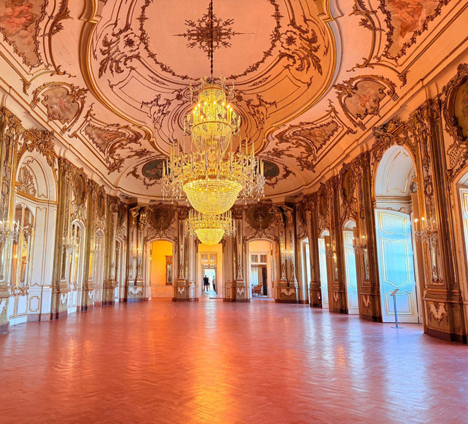 Lisbon: Pena Palace, Moorish Castle, Qta. Regaleira & Sintra k1Y6nWZN