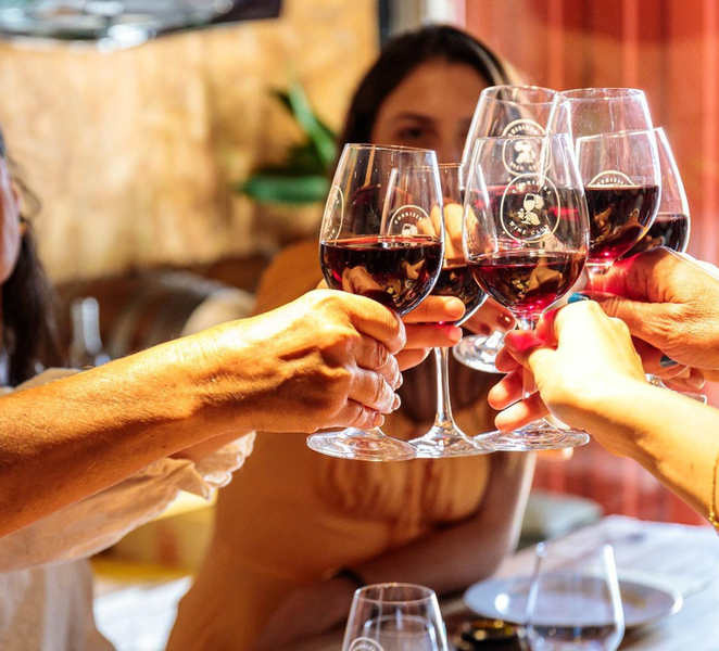 Lisbon vineyard: Portuguese Wine Journey, 6 Wines and Bites BN6bPMXP