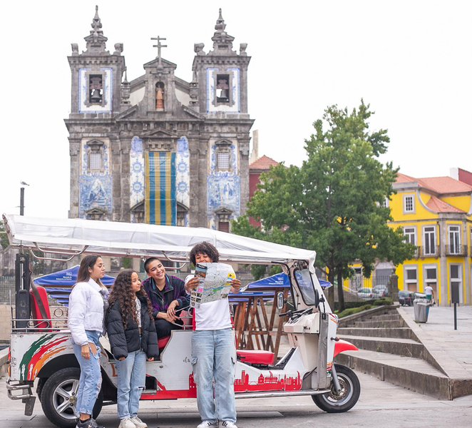 Porto Private Tuk Tuk Tour: City Highlights YNcXjvbi