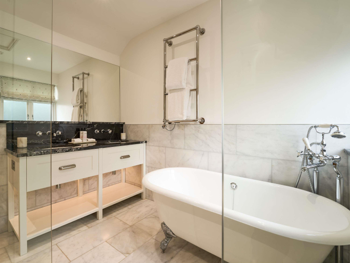 Bathroom 5, Lucknam Park, Emblems Collection, Wiltshire