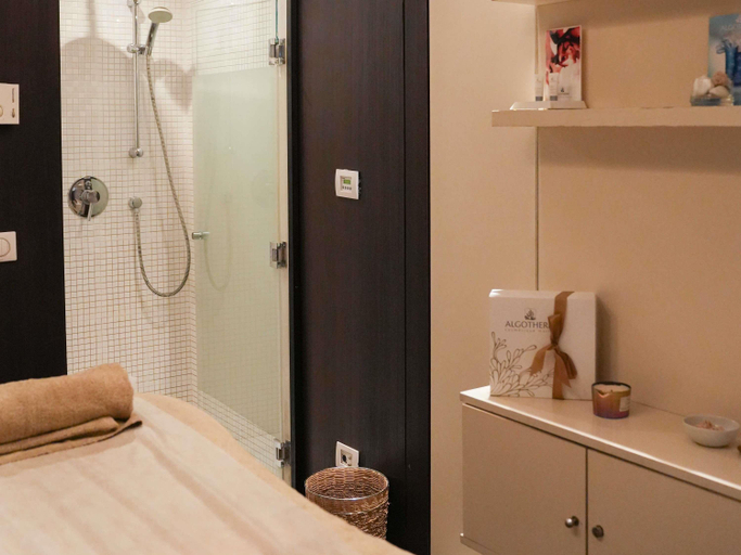 Bedroom 4, Novotel Tunis, Bab Bhar