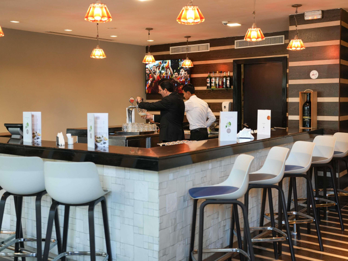 Others 1, Novotel Tunis, Bab Bhar