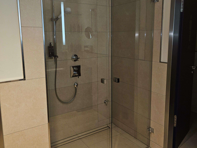 Bathroom 4, Mercure Tagungs & Landhotel Krefeld, Krefeld