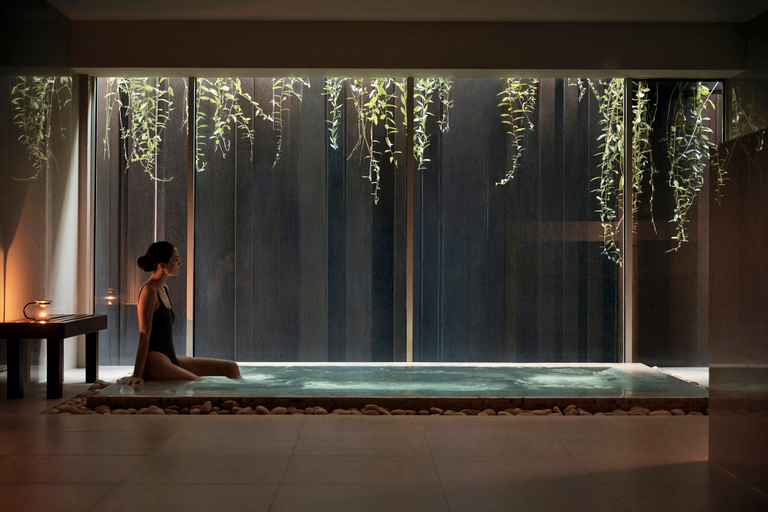 Other Facilities 3, Como metropolitan bangkok, Pom Pram Sattru