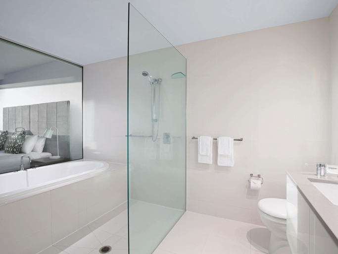 Bathroom 5, Mantra Circle on Cavill Surfers Paradise, Gold Coast