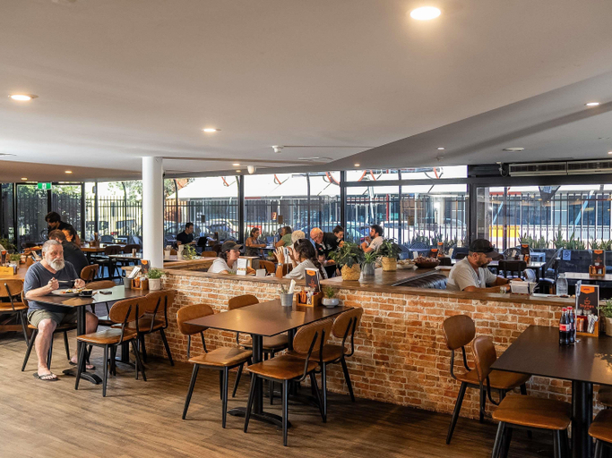 Food & Drinks 5, greet Hotel Alice Springs, Alice Springs- Stuart