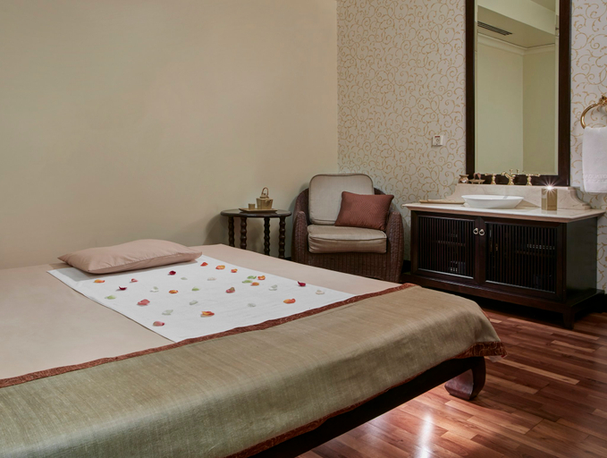 Bedroom 4, Crowne Plaza KUWAIT AL THURAYA CITY by IHG, Farwaniya