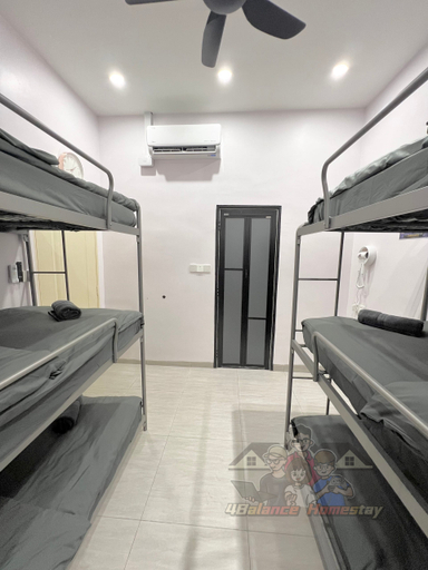 Others 2, Segambut KL Homestay 16 Pax - 4 Cars - PS5 & Nintendo Games - 5km to Mont Kiara, Kuala Lumpur