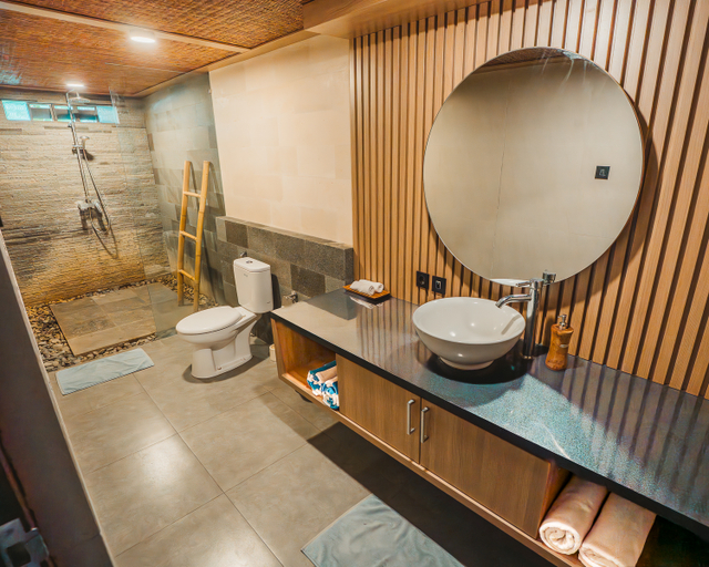 Bathroom 5, Jero Kelodan Villa, Tabanan
