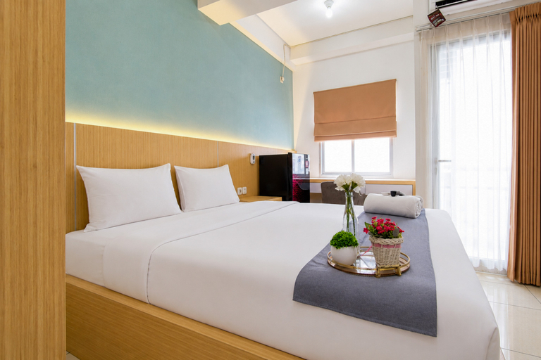 Bedroom 3, Compact and Stylish Studio at Apartment Pavilion Permata By Travelio, Surabaya