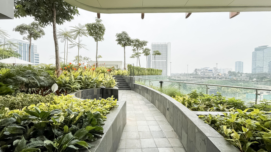 Exterior 2, Classic and Strategic Studio Room at Apartment Antasari Place By Travelio, South Jakarta