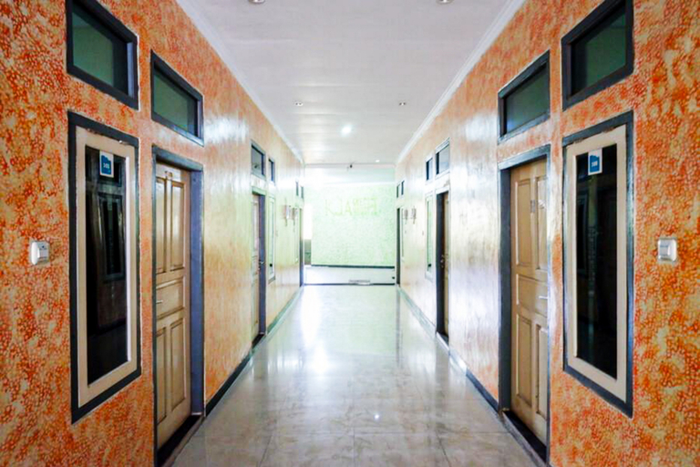 Others 5, RedDoorz near GOR Wisanggeni, Tegal