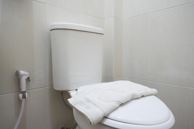 Bathroom 3, RedDoorz near Universitas Muhammadiyah Purwokerto, Banyumas