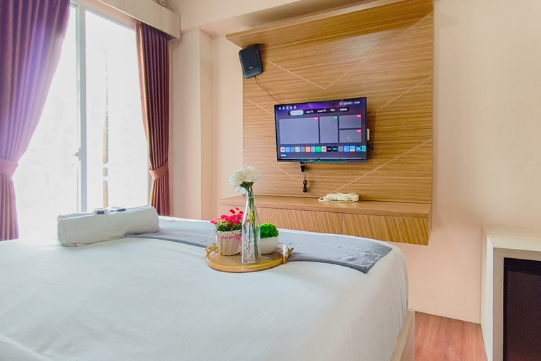 Bedroom 4, Warm Serenity Studio at Apartment Suncity Residence By Travelio, Sidoarjo