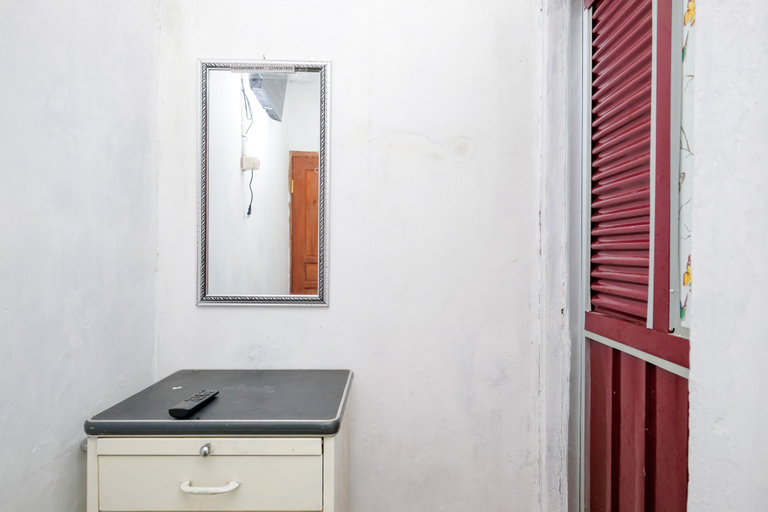 Bathroom, RedDoorz Syariah @ Jalan Dieng 5, Wonosobo