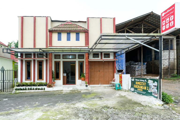 Exterior & Views 2, RedDoorz Syariah @ Jalan Dieng 5, Wonosobo