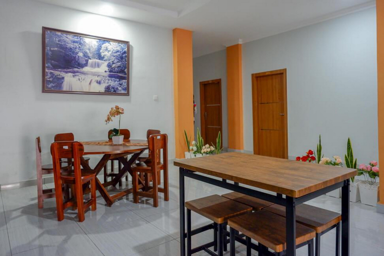Others 5, Hotel Magellona Makassar Mitra RedDoorz, Makassar