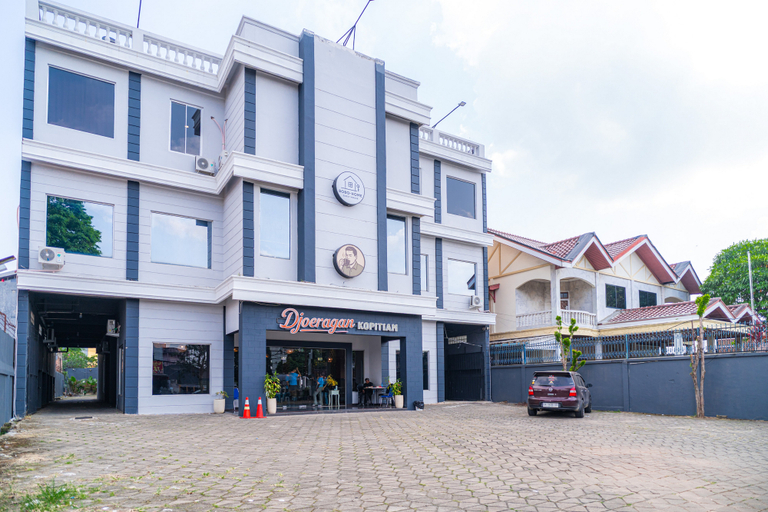 Others 3, SANS Hotel Bobo Home Jambi, Jambi