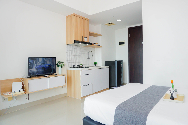 Bedroom 2, Comfortable and Decent Studio Room at Apartment LRT City Bekasi By Travelio, Bekasi