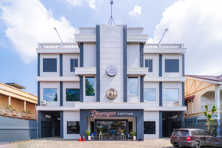 Others 2, SANS Hotel Bobo Home Jambi, Jambi