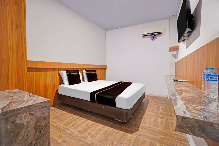 Bedroom 3, Collection O Bwalk Hotel Malang, Malang