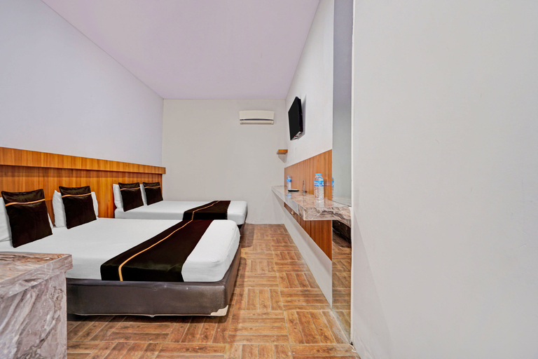 Others 5, Collection O Bwalk Hotel Malang, Malang