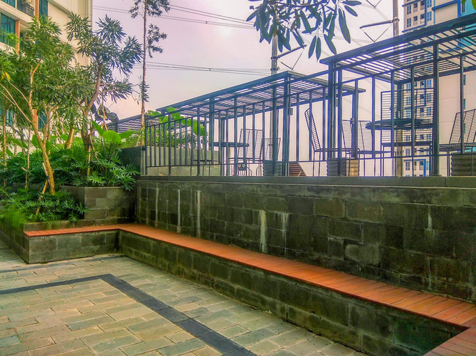 Exterior 3, Comfortable and Decent Studio Room at Apartment LRT City Bekasi By Travelio, Bekasi