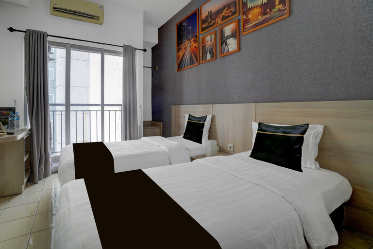 Others 4, Collection O Expressia Stay, South Tangerang