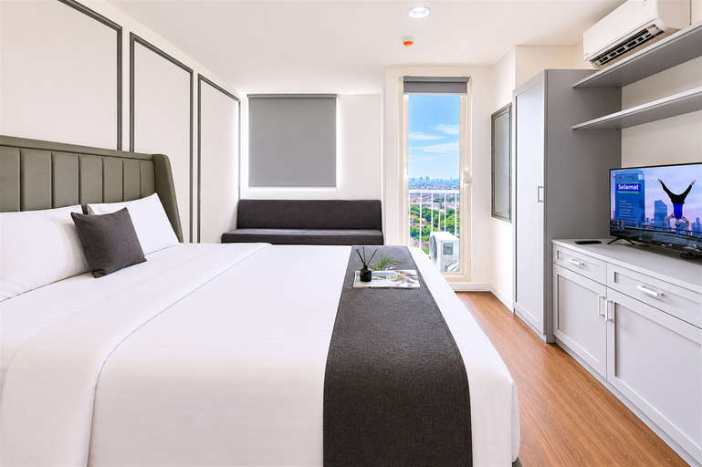 Bedroom 5, Comfy and Functional Studio at Apartment Tuscany Residence By Travelio, Tangerang Selatan
