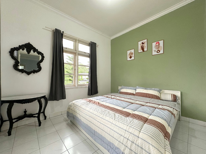 Bedroom 2, Villa Hasha Puncak 5BR with Private Pool, Cianjur
