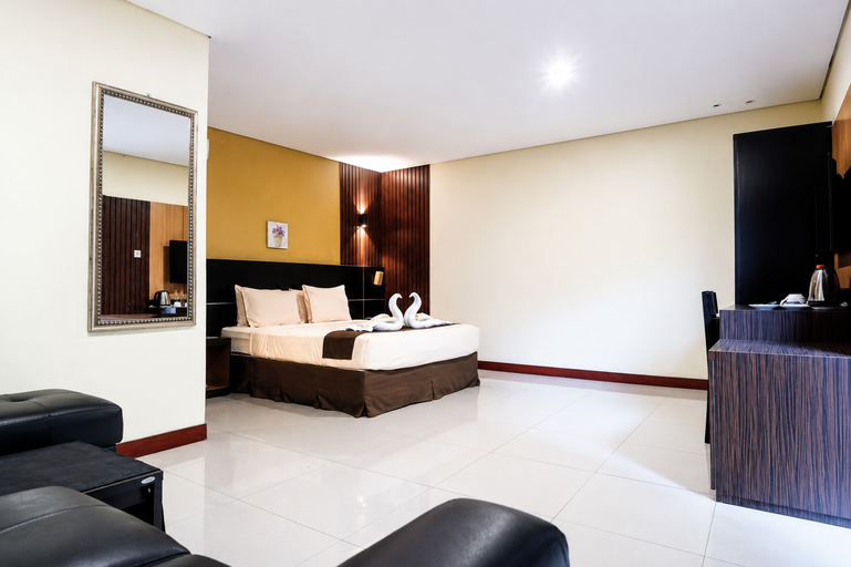 Dgria Hotel Syariah Room Type - Junior Suite Room