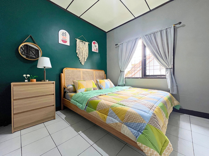 Bedroom 2, Villa Doi Puncak 2BR With Private Pool & Karoeke, Bogor