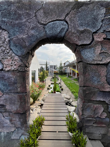Others 2, Oase Resort Bandung, Bandung