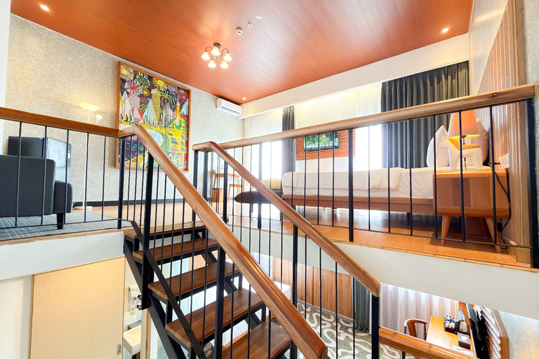 hallway 9