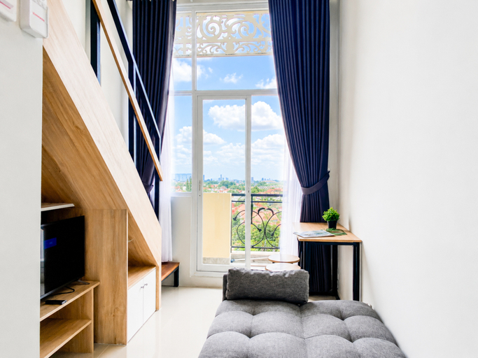 Living Room 3, Practical Studio Loft at Apartment Apple 3 Condovilla by Travelio, South Jakarta