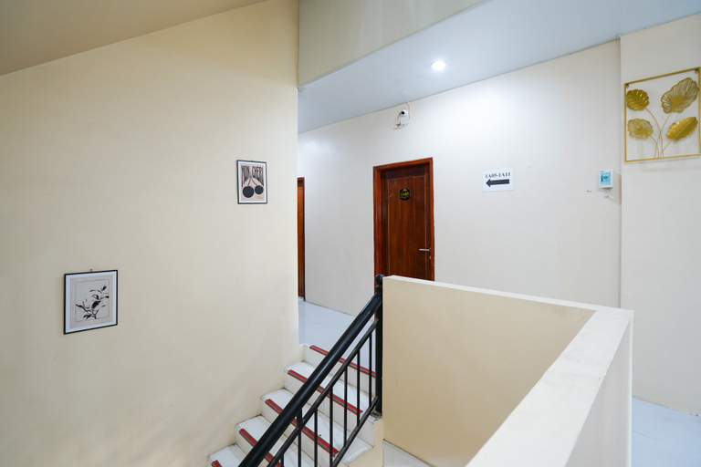 Others 5, RedDoorz @ Medokan Rungkut Surabaya, Surabaya