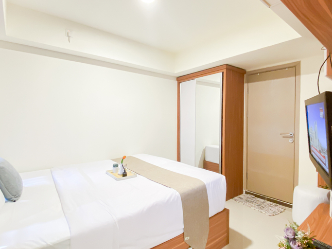 Bedroom 4, Homey and Warm Studio Room at Apartment Meikarta District 2 By Travelio, Cikarang