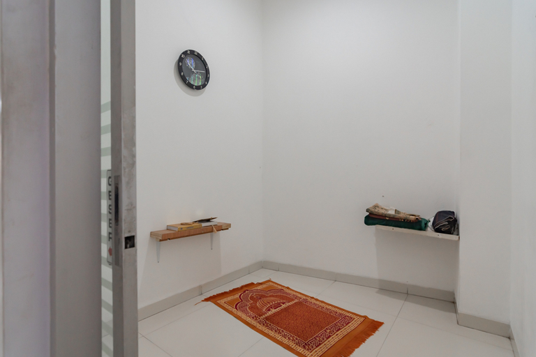 Bathroom 3, RedDoorz near Alun Alun Bandung 3, Bandung