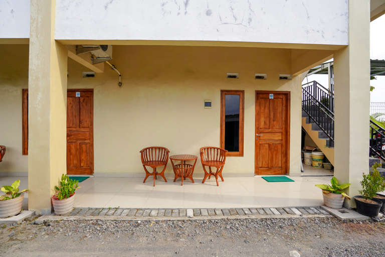 Others 4, RedDoorz near Padang Golf Adisucipto, Sleman