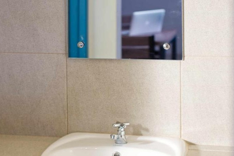 Bathroom 3, 1001 Nights Boutique Inn, Cagayan de Oro City