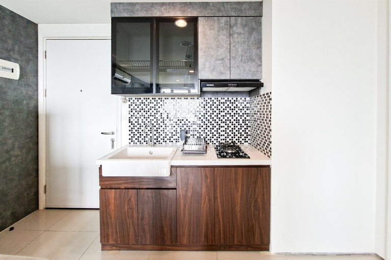 Others 4, Bright and Convenient 2BR at Apartment Tuscany Residence By Travelio, South Tangerang