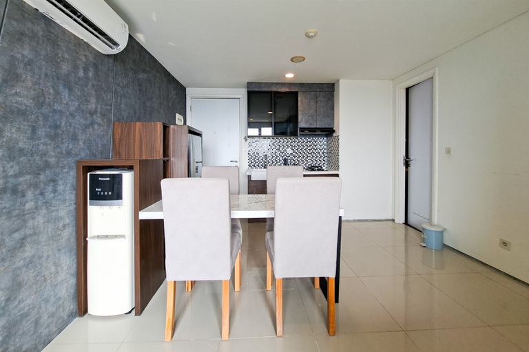 Others 2, Bright and Convenient 2BR at Apartment Tuscany Residence By Travelio, South Tangerang