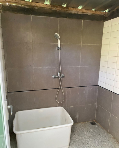 Bathroom 5, Cozzy Saprag Riverside Pangalengan, Bandung