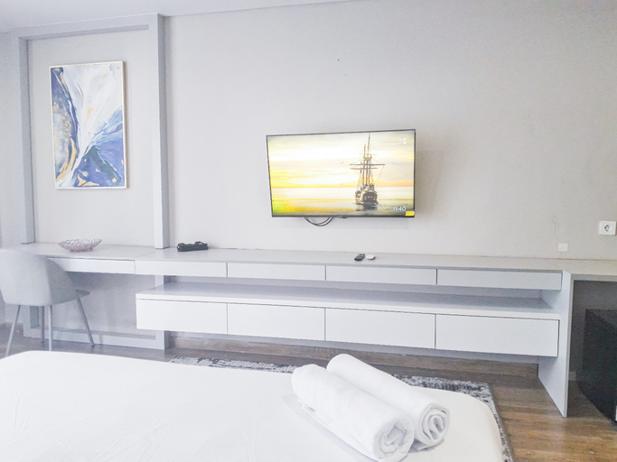 Bedroom 3, Relaxing Studio at Apartment Tamansari Skylounge Balikpapan By Travelio, Balikpapan