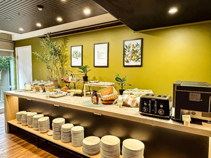 Food & Drinks 4, Noa Hotel, Waitakere