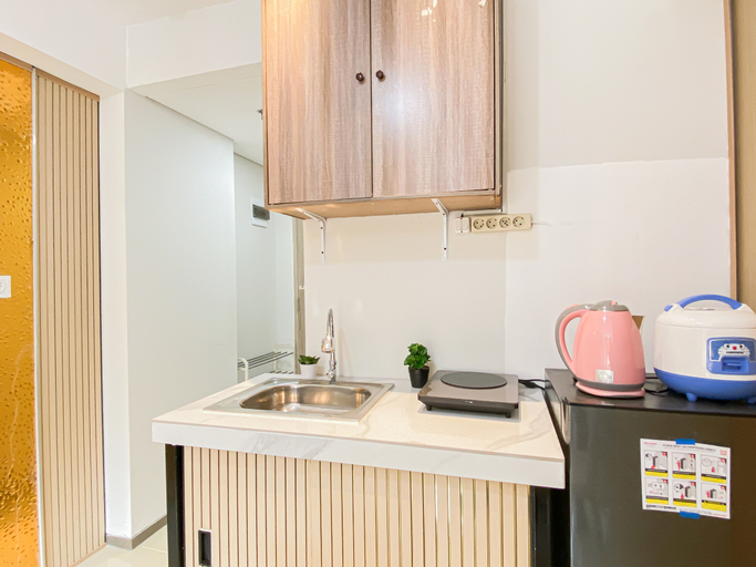 Others 2, Bright and Cozy Studio Room at Apartment Meikarta District 2 By Travelio, Cikarang