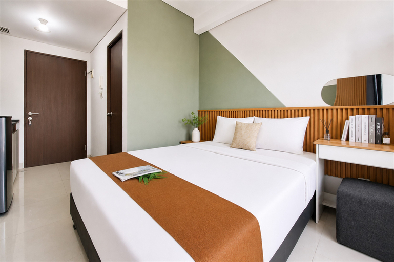 Bedroom 5, Comfortable and Functional Studio Room at Apartment Transpark Bintaro By Travelio, Tangerang Selatan