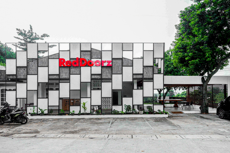 Others 3, RedDoorz near Bukitsari Semarang, Semarang